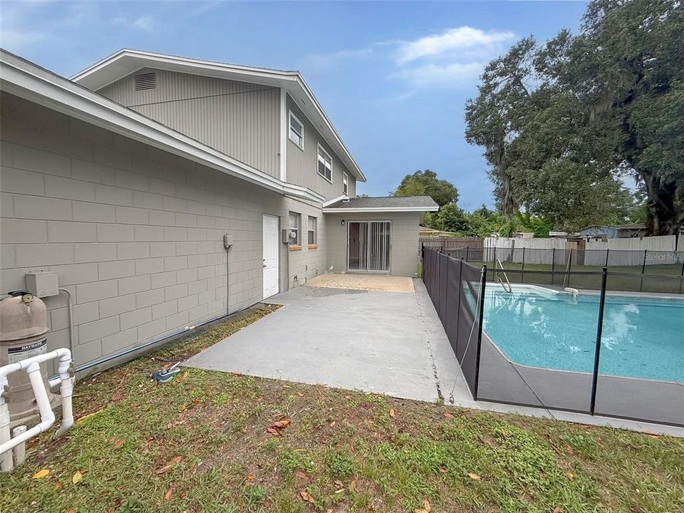 En Venta: $274,900 (3 camas, 2 baños, 2084 Pies cuadrados)
