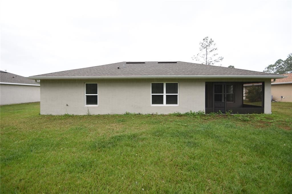 For Sale: $285,000 (3 beds, 2 baths, 1323 Square Feet)