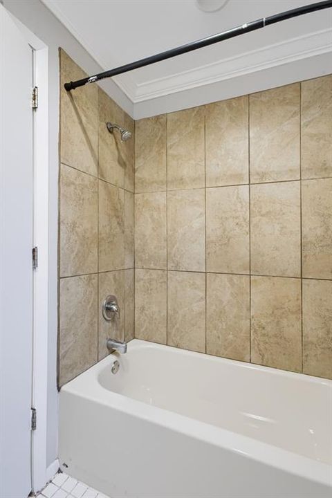 En Venta: $339,000 (3 camas, 2 baños, 1245 Pies cuadrados)