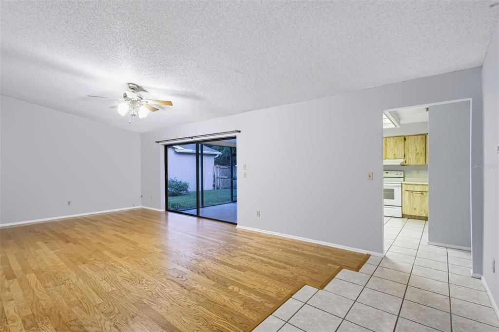 En Venta: $339,000 (3 camas, 2 baños, 1245 Pies cuadrados)