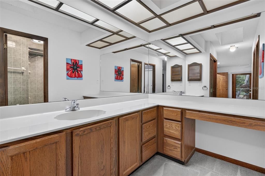 For Sale: $649,000 (3 beds, 2 baths, 1898 Square Feet)