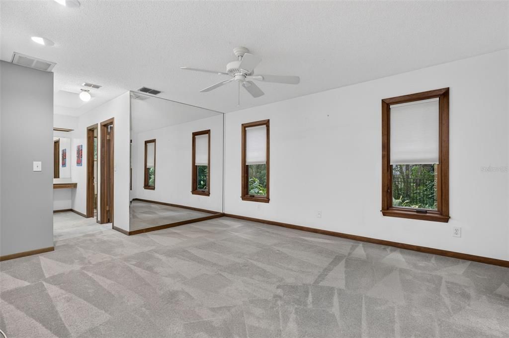 For Sale: $649,000 (3 beds, 2 baths, 1898 Square Feet)
