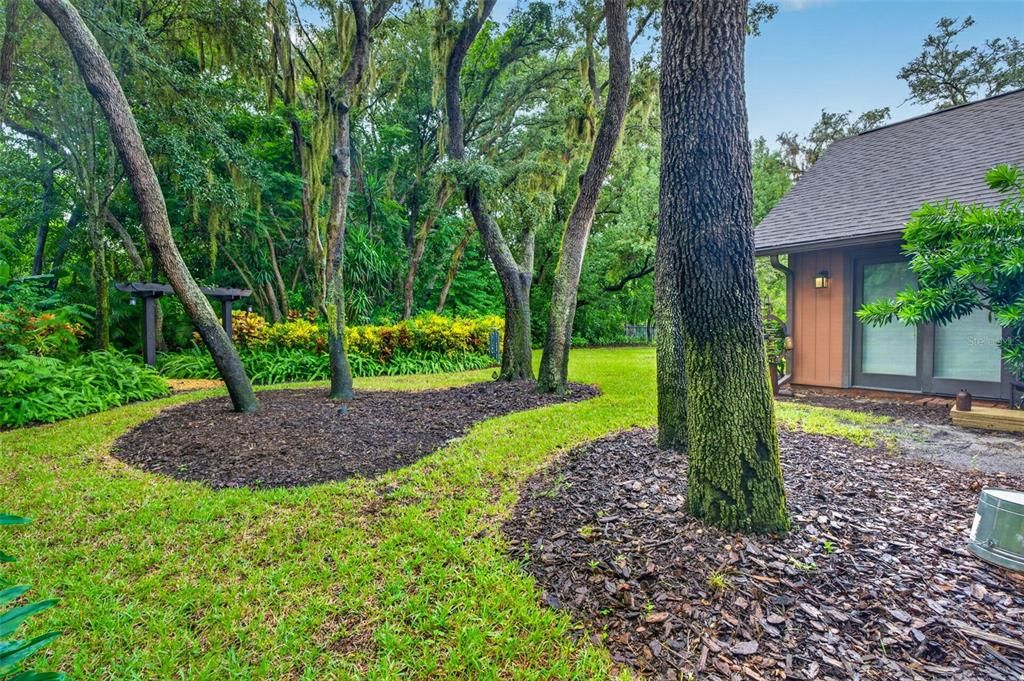 For Sale: $649,000 (3 beds, 2 baths, 1898 Square Feet)