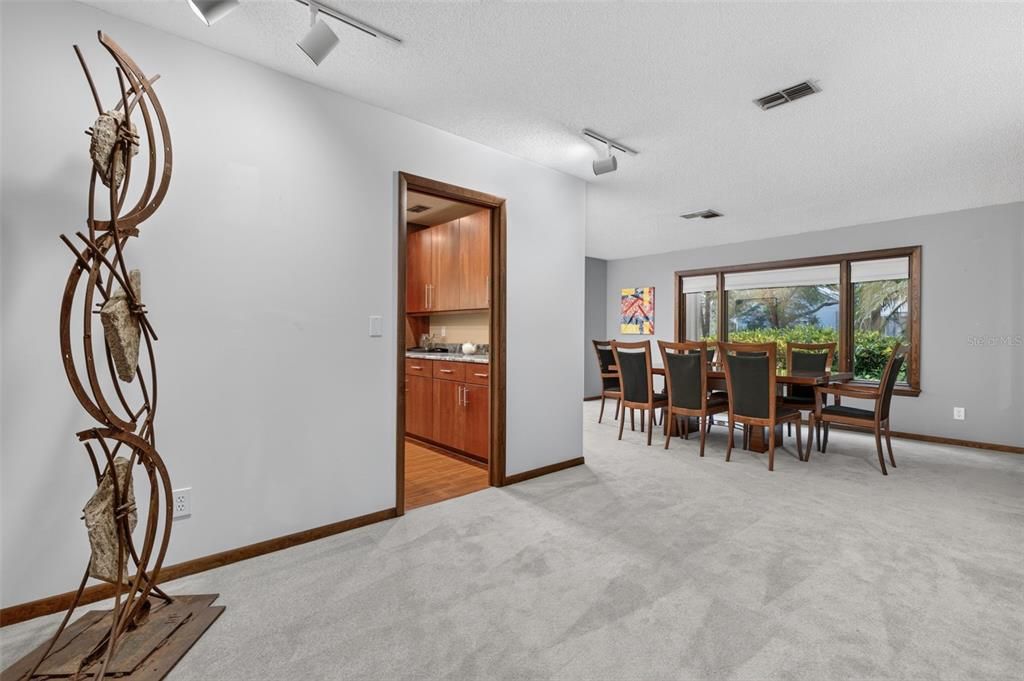 For Sale: $649,000 (3 beds, 2 baths, 1898 Square Feet)