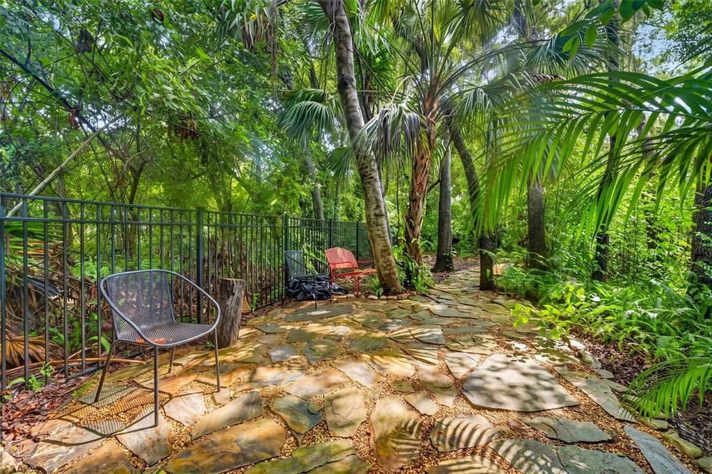 For Sale: $649,000 (3 beds, 2 baths, 1898 Square Feet)