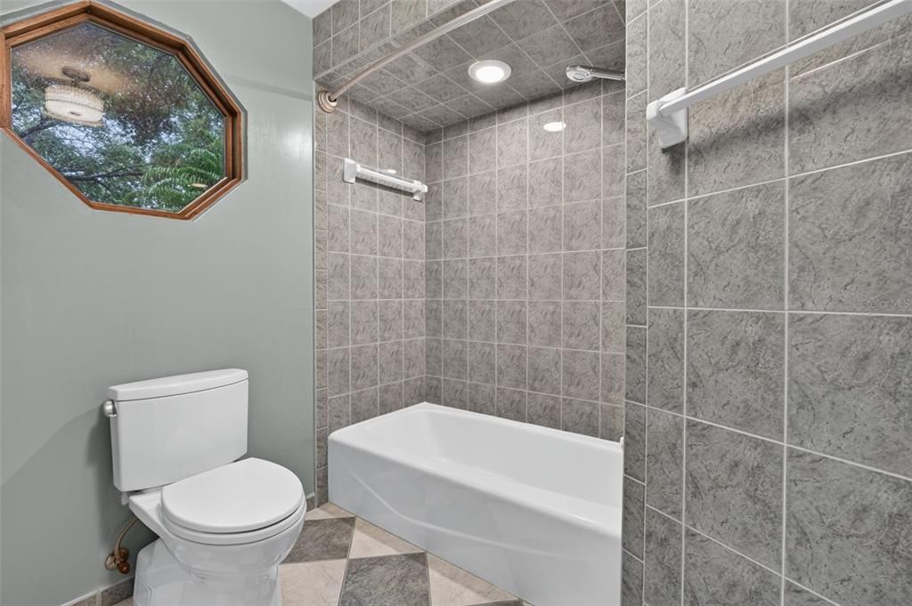 For Sale: $649,000 (3 beds, 2 baths, 1898 Square Feet)