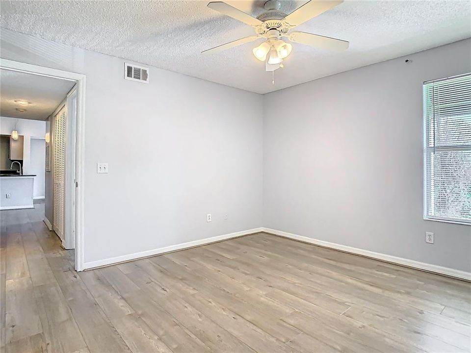 For Sale: $170,000 (2 beds, 2 baths, 1028 Square Feet)