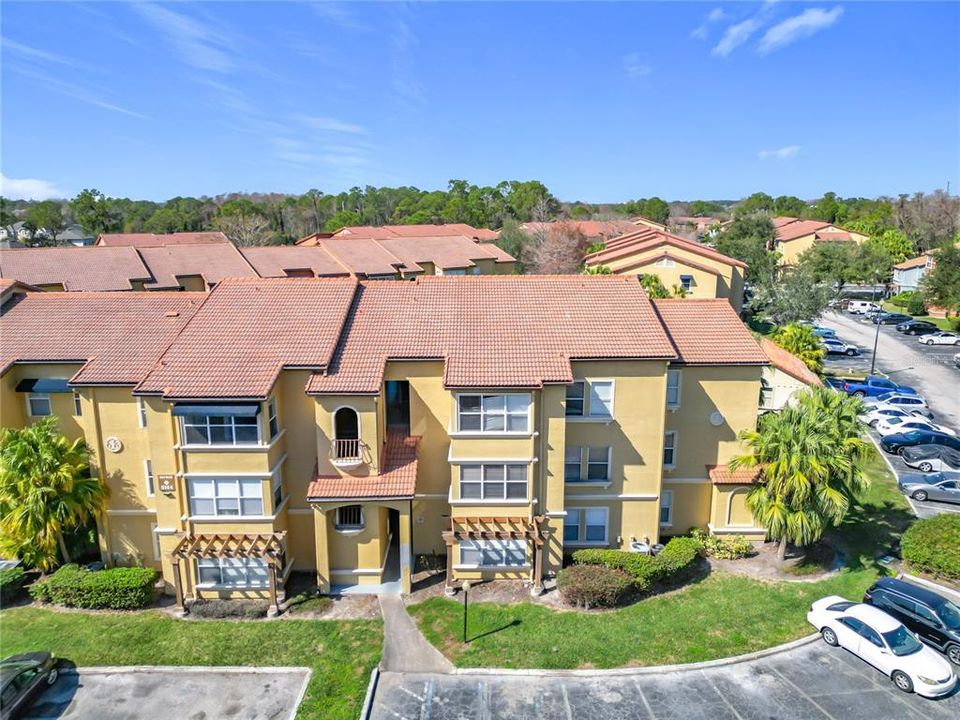 For Sale: $170,000 (2 beds, 2 baths, 1028 Square Feet)