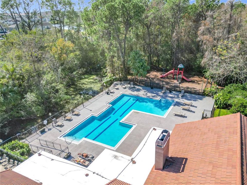 For Sale: $170,000 (2 beds, 2 baths, 1028 Square Feet)