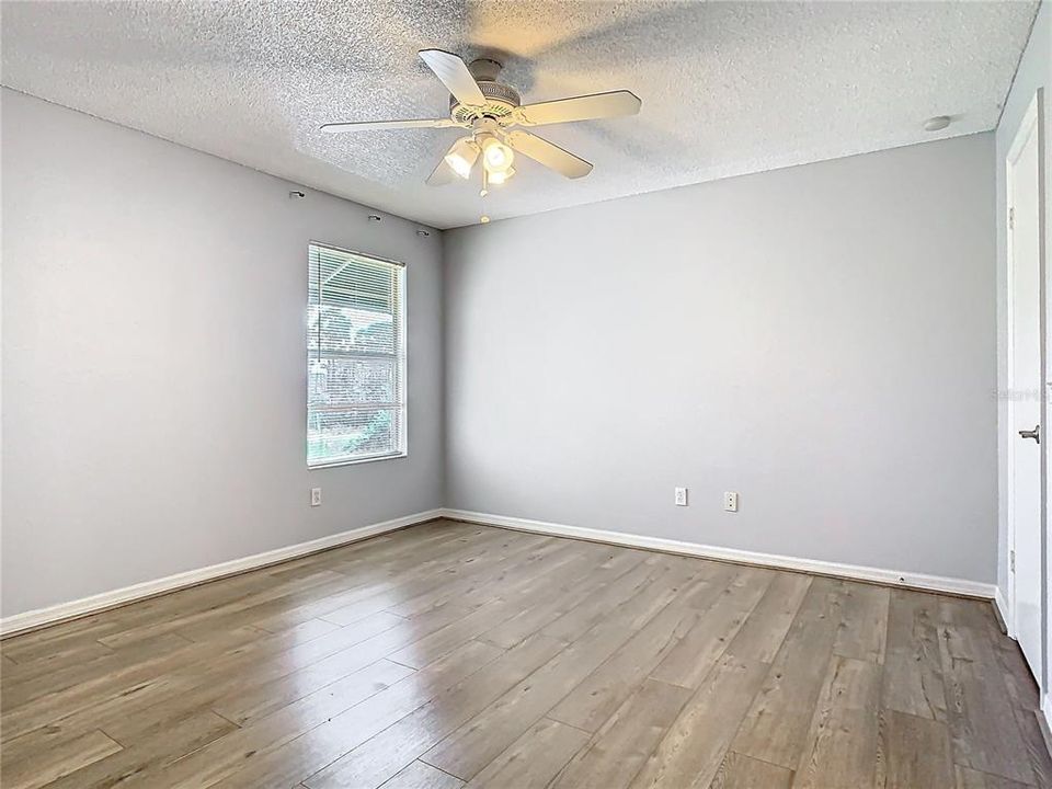 For Sale: $170,000 (2 beds, 2 baths, 1028 Square Feet)