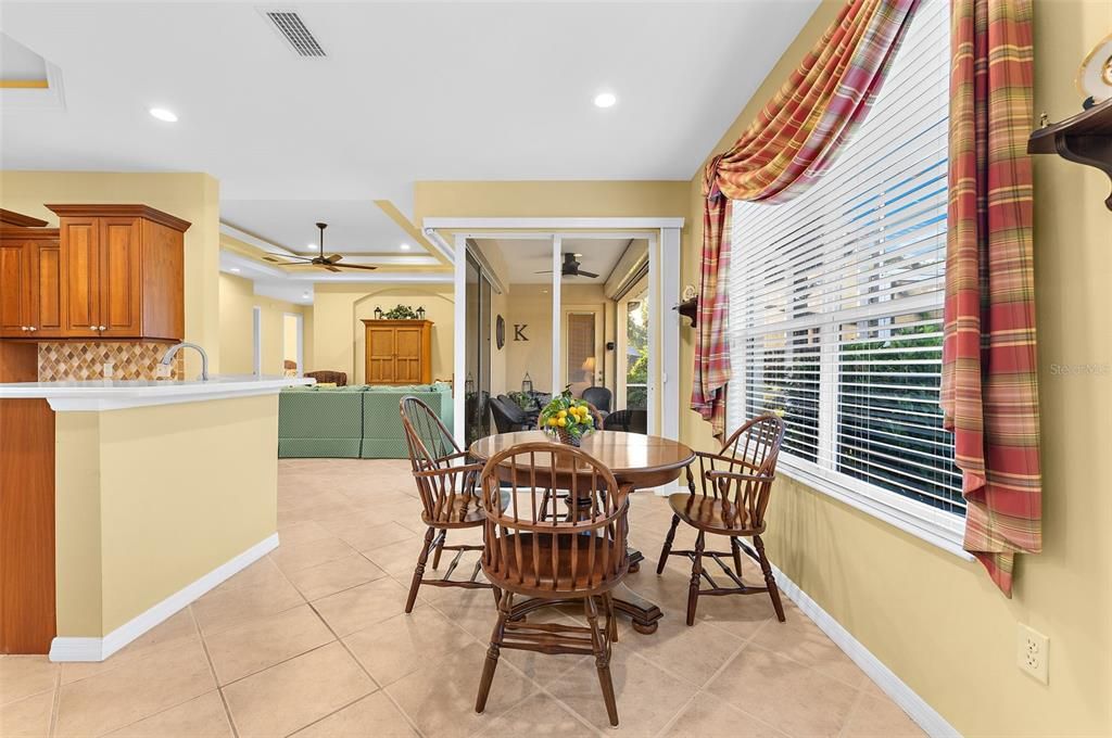 For Sale: $799,900 (3 beds, 2 baths, 2356 Square Feet)
