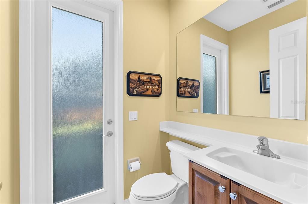 For Sale: $799,900 (3 beds, 2 baths, 2356 Square Feet)