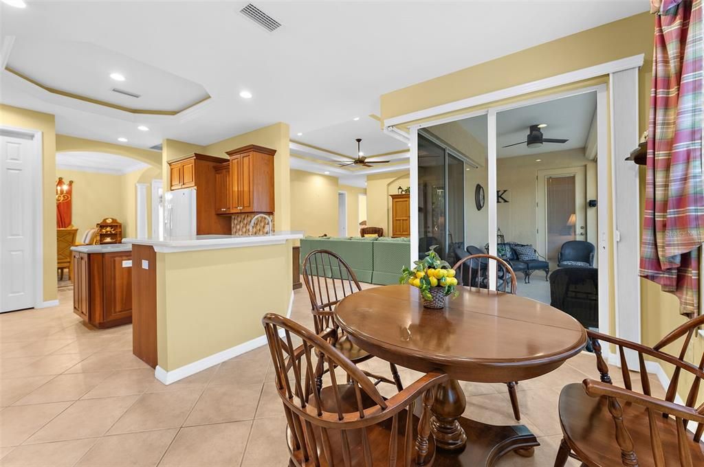 For Sale: $799,900 (3 beds, 2 baths, 2356 Square Feet)