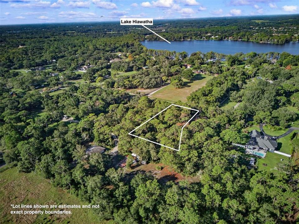 En Venta: $270,000 (1.12 acres)