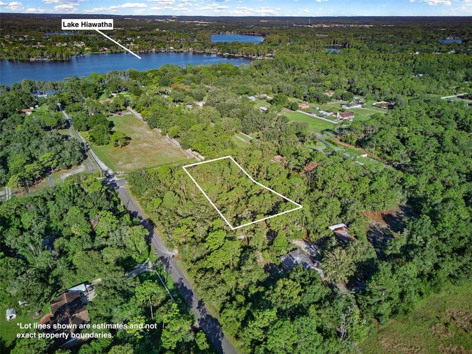 En Venta: $270,000 (1.12 acres)