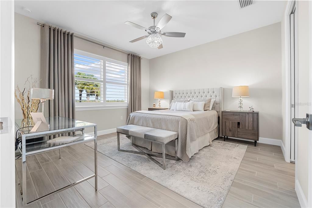 For Sale: $749,900 (3 beds, 2 baths, 2278 Square Feet)