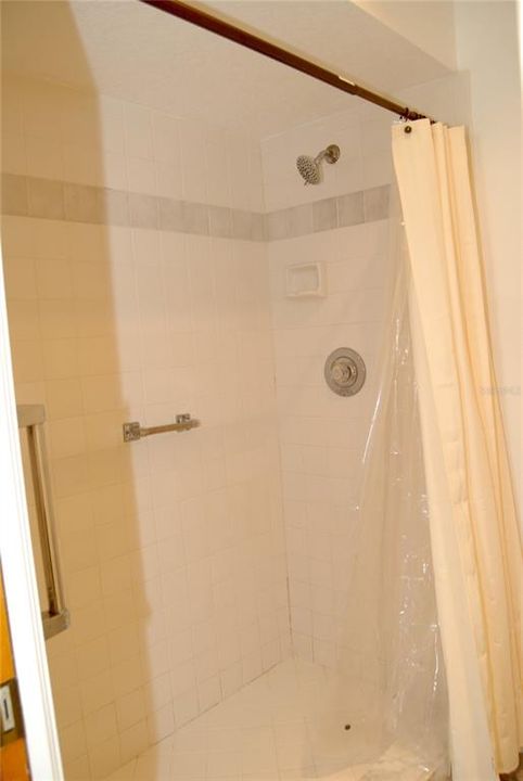 En Renta: $1,395 (3 camas, 2 baños, 1265 Pies cuadrados)