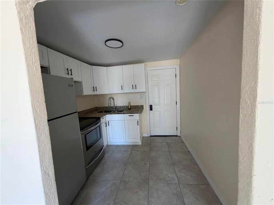 En Venta: $300,000 (4 camas, 0 baños, 1096 Pies cuadrados)