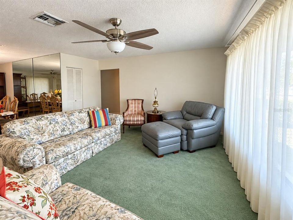 For Sale: $395,000 (2 beds, 2 baths, 1776 Square Feet)