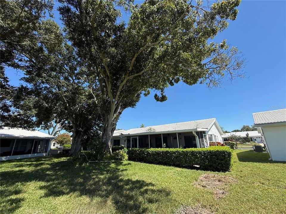 For Sale: $395,000 (2 beds, 2 baths, 1776 Square Feet)