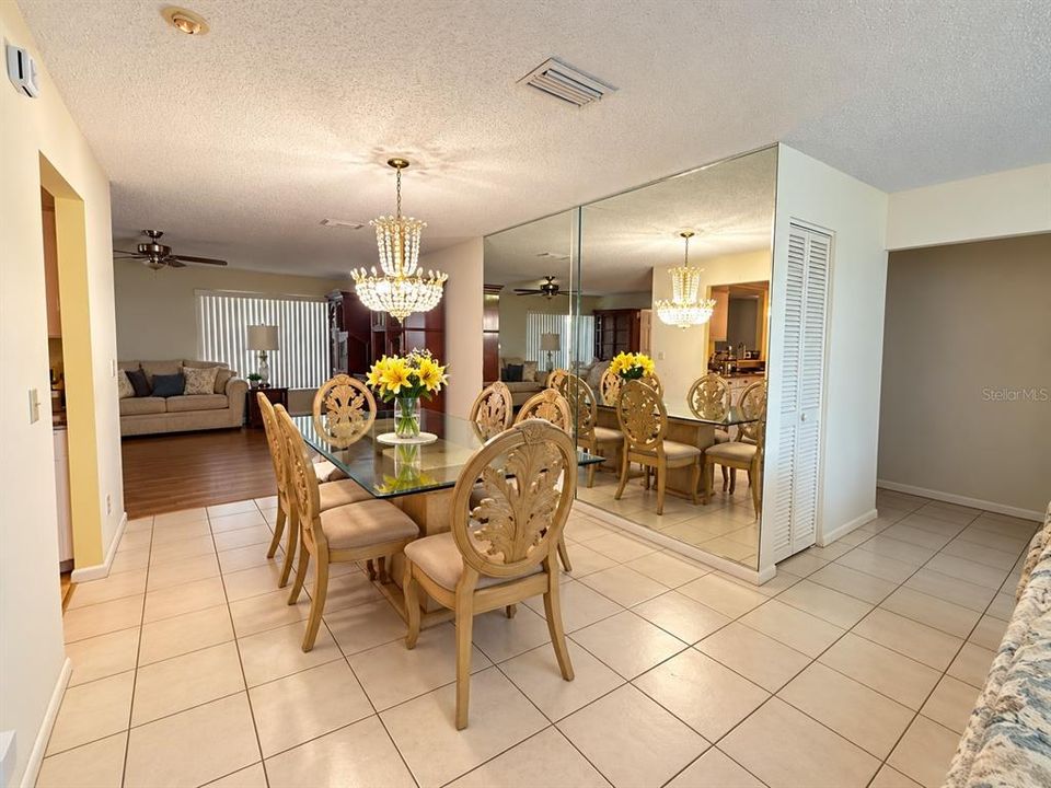 For Sale: $395,000 (2 beds, 2 baths, 1776 Square Feet)