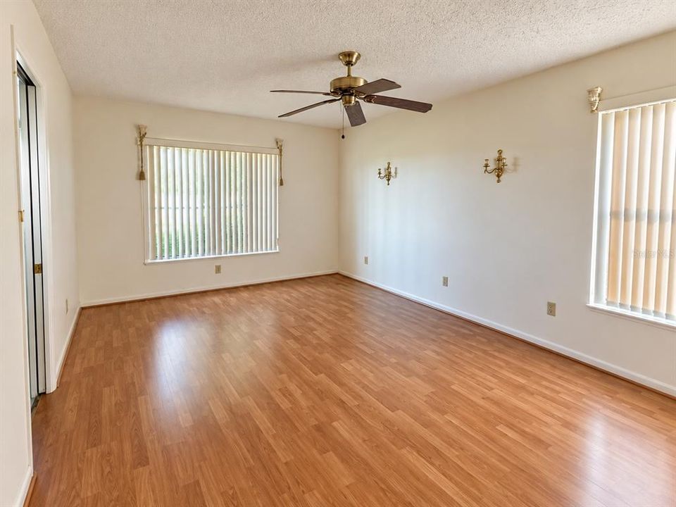 For Sale: $395,000 (2 beds, 2 baths, 1776 Square Feet)