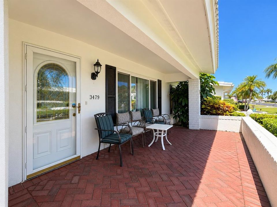 For Sale: $395,000 (2 beds, 2 baths, 1776 Square Feet)