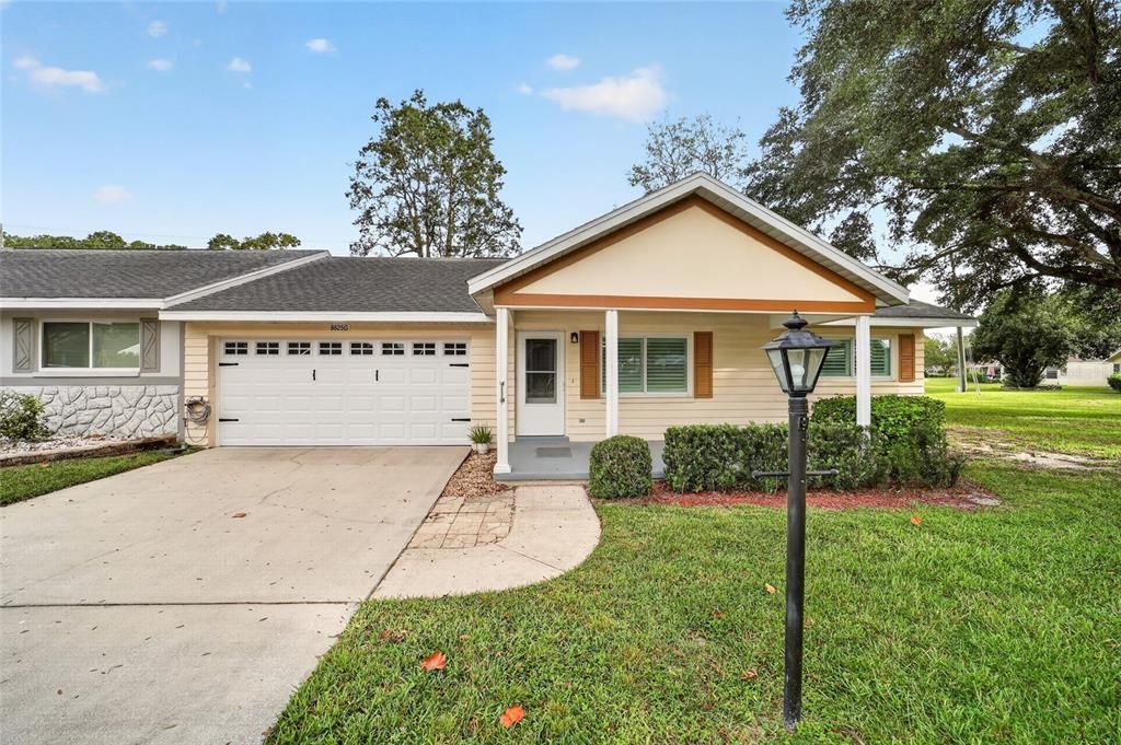 For Sale: $194,900 (2 beds, 2 baths, 1409 Square Feet)