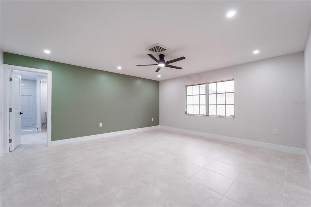For Sale: $399,926 (3 beds, 2 baths, 2070 Square Feet)