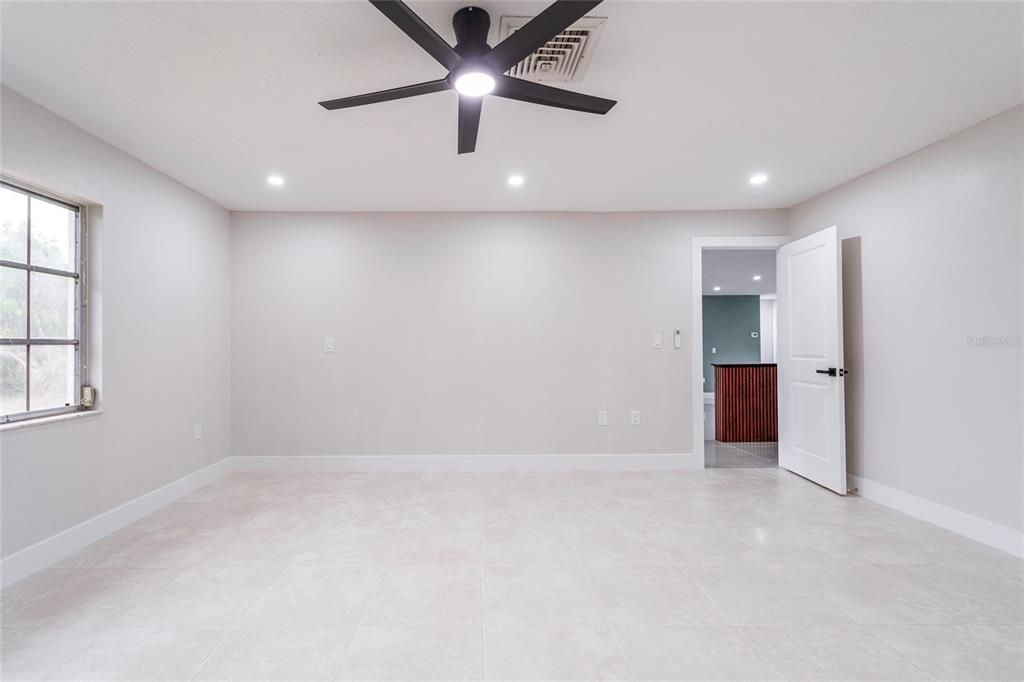 For Sale: $399,926 (3 beds, 2 baths, 2070 Square Feet)