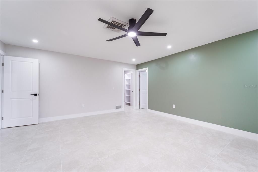 For Sale: $399,926 (3 beds, 2 baths, 2070 Square Feet)