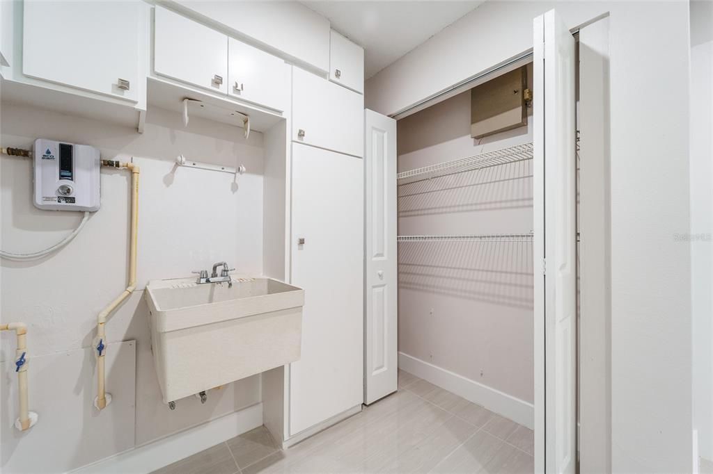 For Sale: $399,926 (3 beds, 2 baths, 2070 Square Feet)