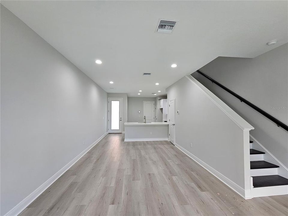 For Sale: $409,900 (2 beds, 2 baths, 1534 Square Feet)