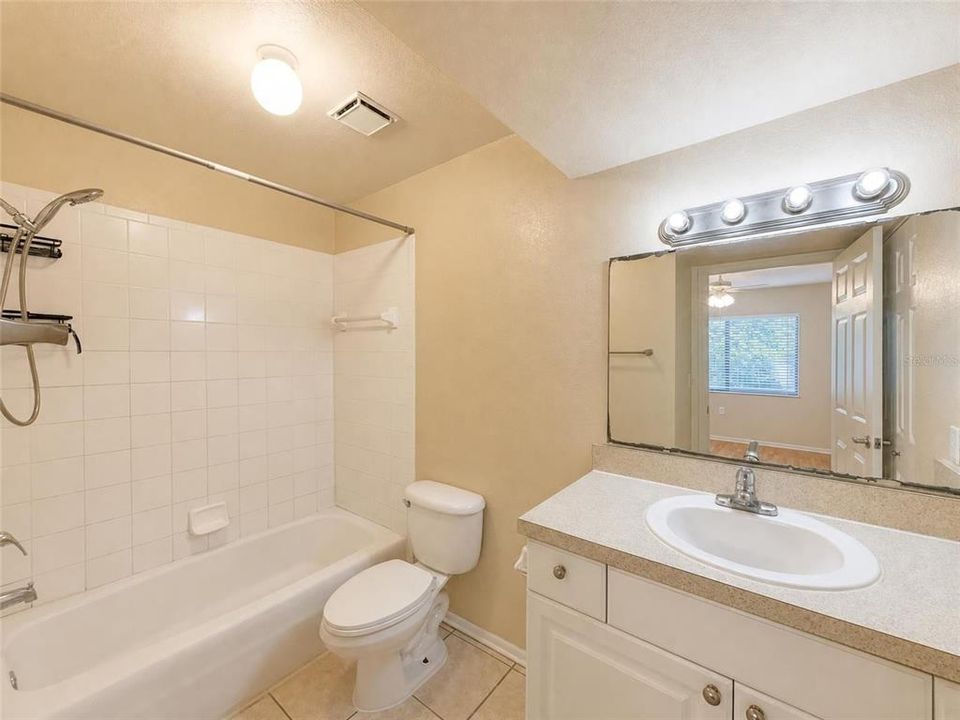 В аренду: $1,200 (1 спален, 1 ванн, 618 Квадратных фут)