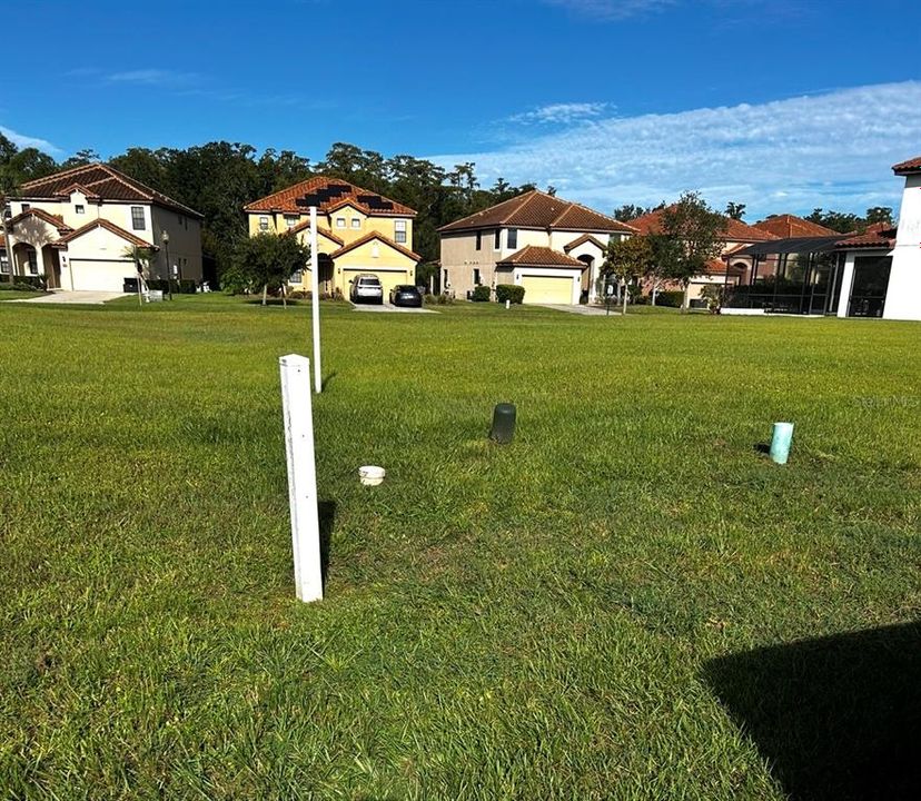 На продажу: $95,000 (0.13 acres)