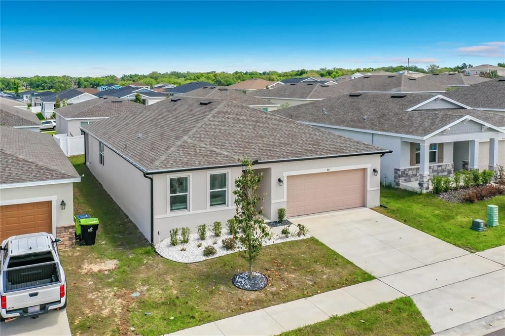 For Sale: $399,000 (4 beds, 3 baths, 2209 Square Feet)