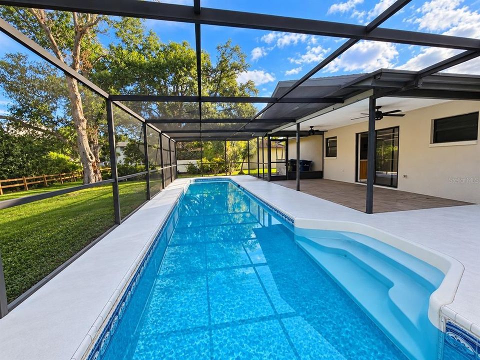 En Venta: $349,000 (2 camas, 2 baños, 968 Pies cuadrados)