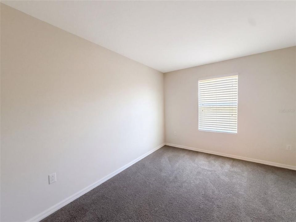 En Venta: $405,000 (5 camas, 3 baños, 3612 Pies cuadrados)