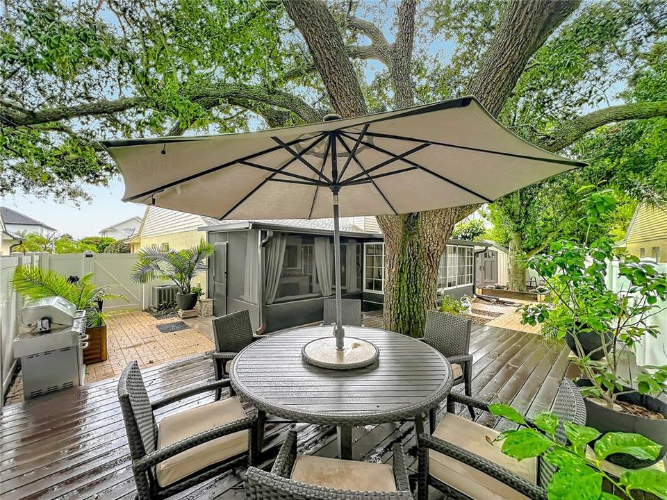 Activo con contrato: $385,000 (2 camas, 2 baños, 1502 Pies cuadrados)