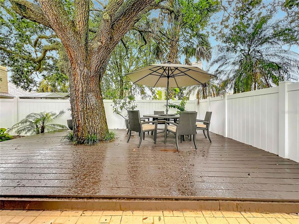 Activo con contrato: $385,000 (2 camas, 2 baños, 1502 Pies cuadrados)