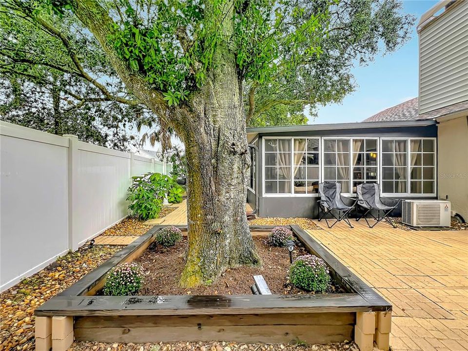 Activo con contrato: $385,000 (2 camas, 2 baños, 1502 Pies cuadrados)