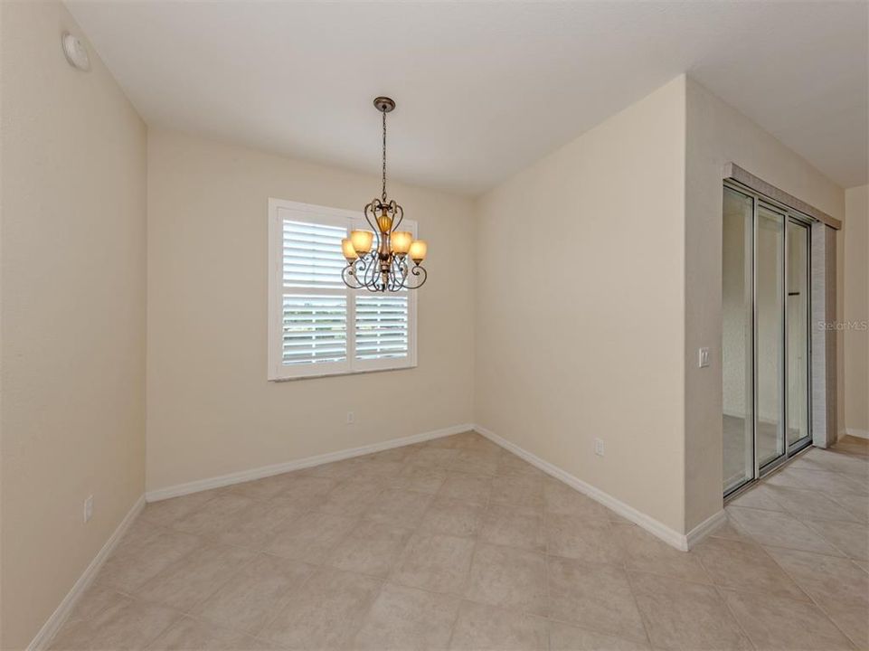For Sale: $389,900 (3 beds, 2 baths, 1467 Square Feet)