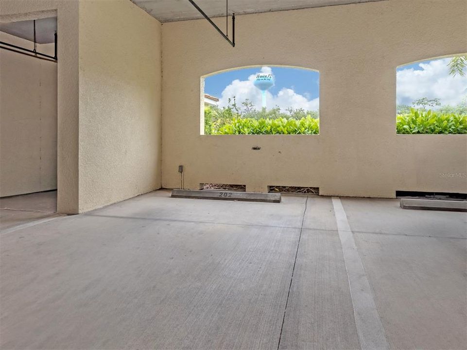 For Sale: $389,900 (3 beds, 2 baths, 1467 Square Feet)