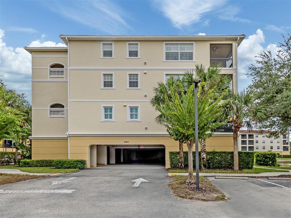For Sale: $389,900 (3 beds, 2 baths, 1467 Square Feet)