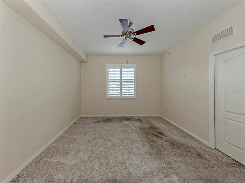 For Sale: $389,900 (3 beds, 2 baths, 1467 Square Feet)
