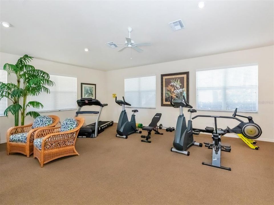 For Sale: $389,900 (3 beds, 2 baths, 1467 Square Feet)