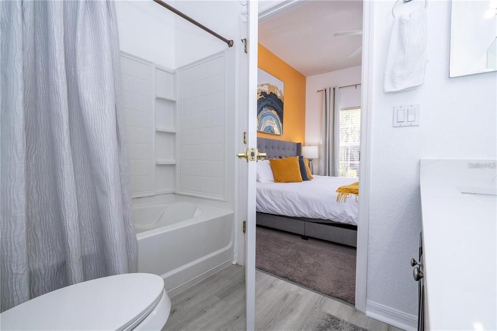 For Rent: $2,500 (4 beds, 2 baths, 1400 Square Feet)