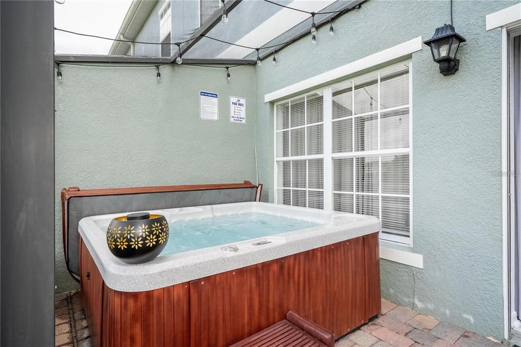For Rent: $2,500 (4 beds, 2 baths, 1400 Square Feet)