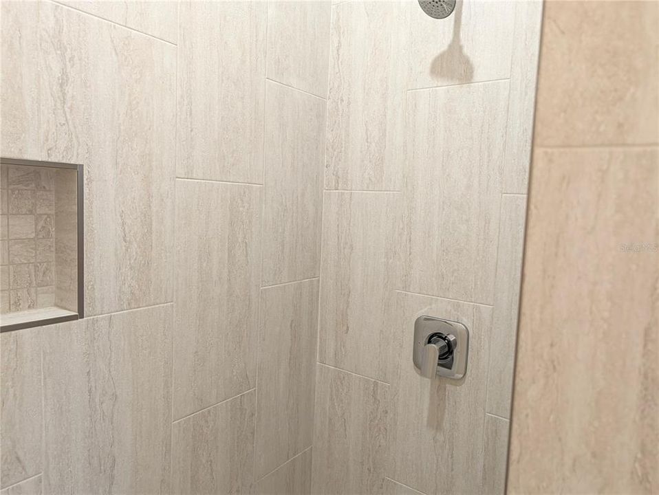 For Rent: $1,725 (3 beds, 2 baths, 1373 Square Feet)