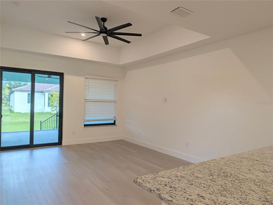 For Rent: $1,725 (3 beds, 2 baths, 1373 Square Feet)